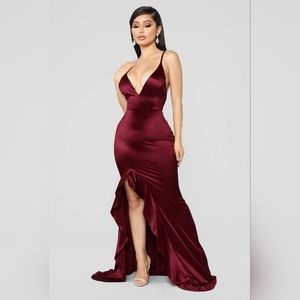 NWT Fashion Nova Temporary Love Satin Mermaid Dress - Wine Size L